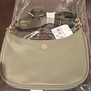 lululemon athletica BAY LEAF COLOR Crossbody Bag